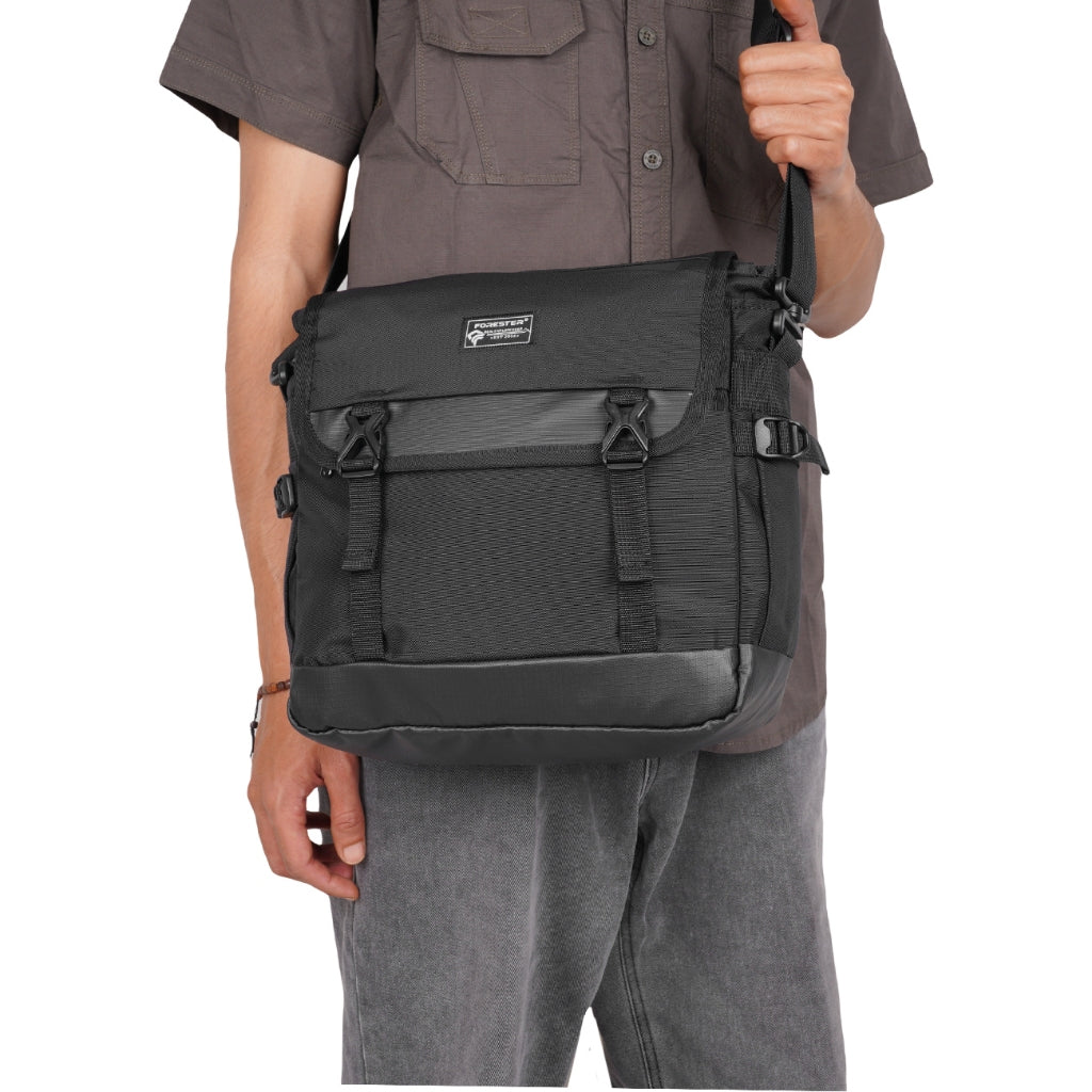 Forester 10195 Tas Selempang Multifungsi Anti Air ukuran 12"